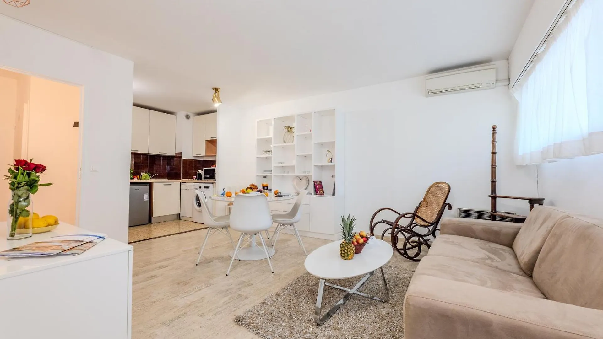 Roca Mare 1 Bloc B Apt 01 - Happy Rentals Menton France